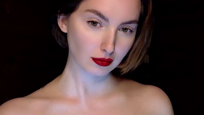 Red_Lips_Girl