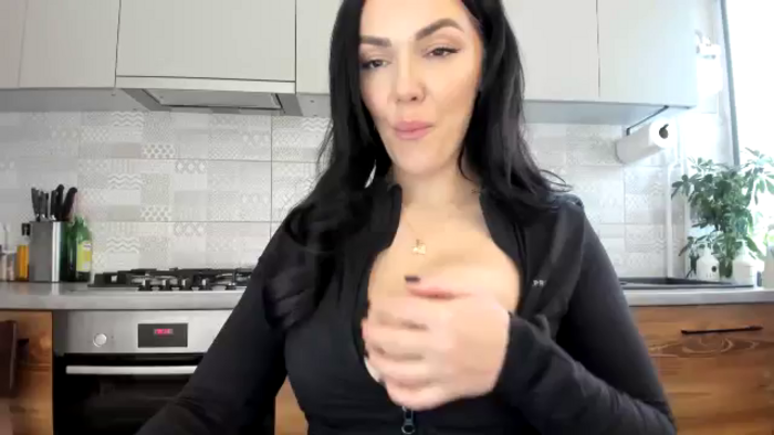 MissNelly_