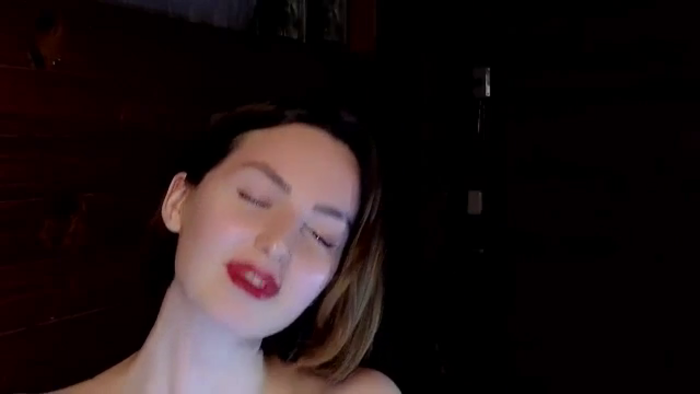 Red_Lips_Girl