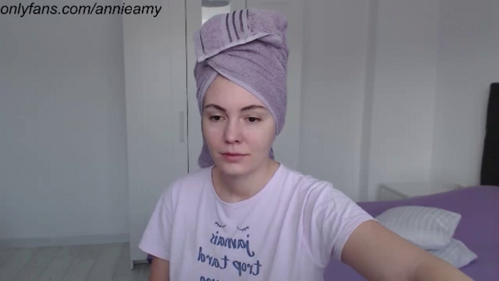 Annie_Amy