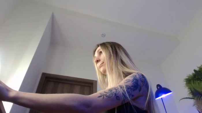 Horny_Blond