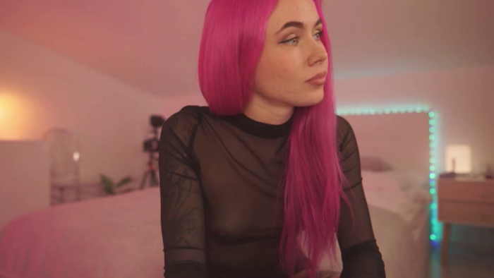 Sarah_Pink