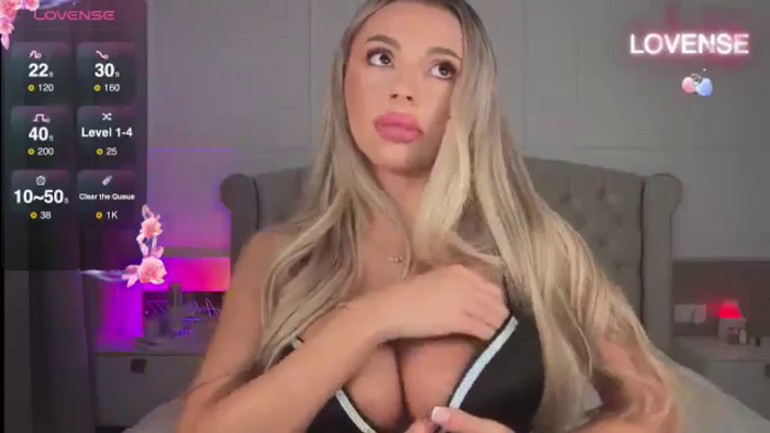 Serena_Devine