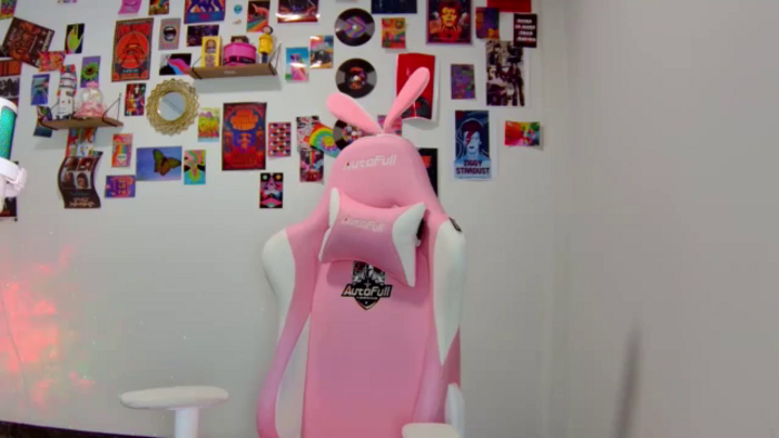 CarolineJames