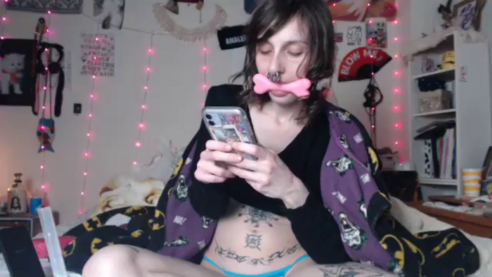 poutyangel_