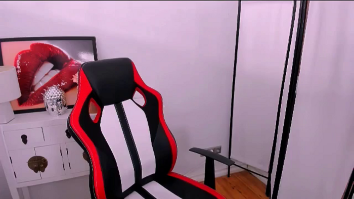 PamelaFlirt