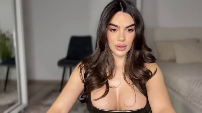 BustyMiaaa