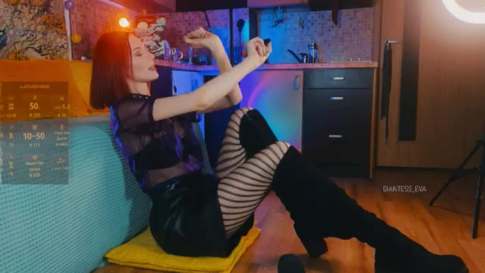Giantess_Eva