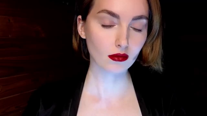 Red_Lips_Girl