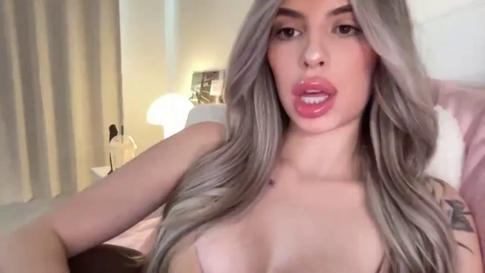 aryaaxo