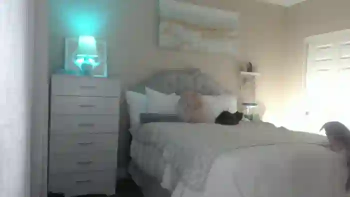2025/02/08/mfc-queen_bambii-06-59-19