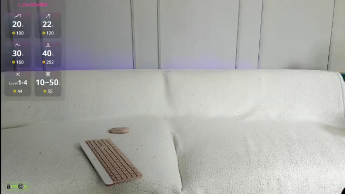 ShyEyesBlondy