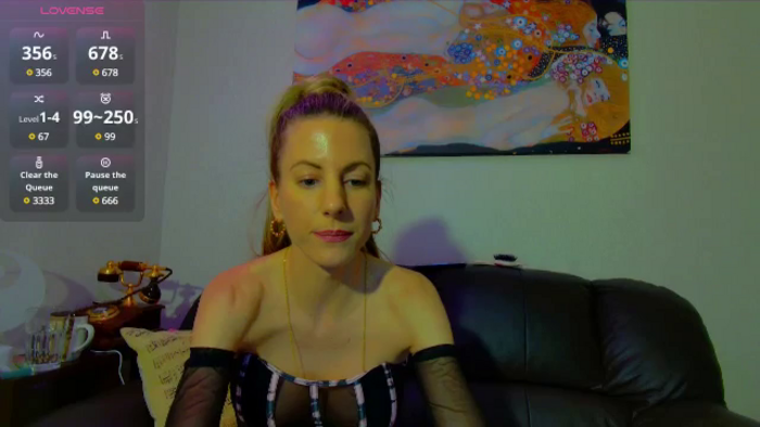 Helenadoll