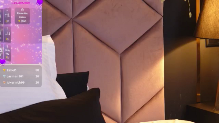 Amber_Xs