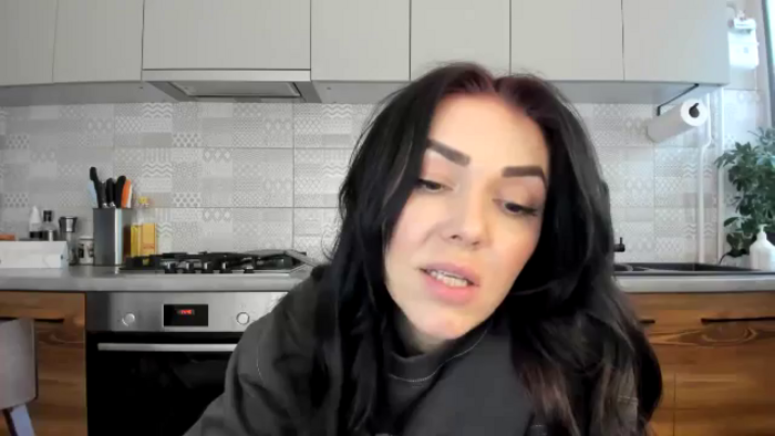 MissNelly_