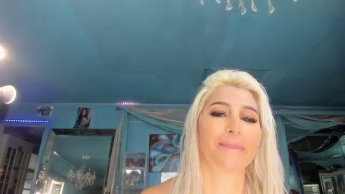 ADRIANA_FOX