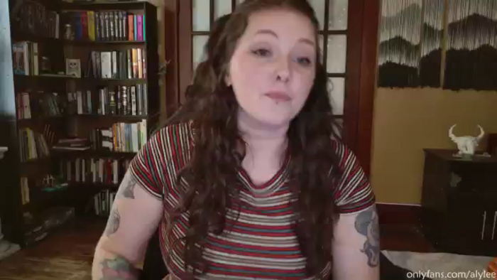 AlyLee_