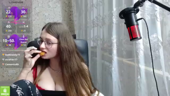 Nana_Hot