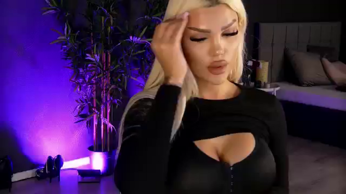 Shayblonde