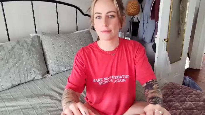 Lena_bee