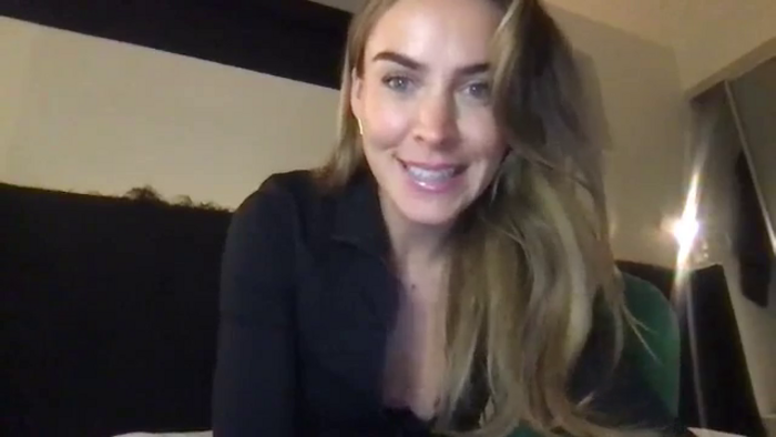 Valerie_x0