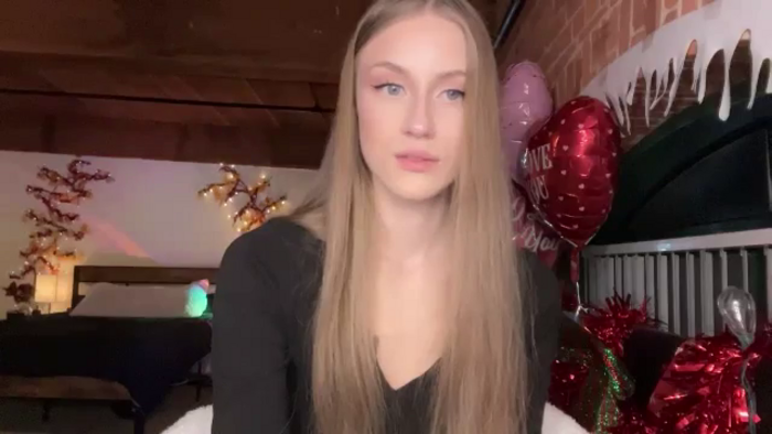 Luna_Moore1