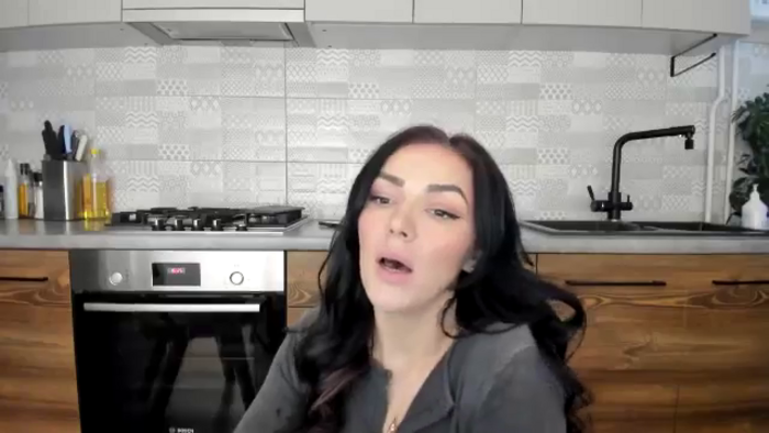 MissNelly_