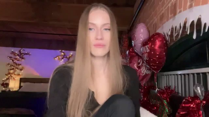 Luna_Moore1