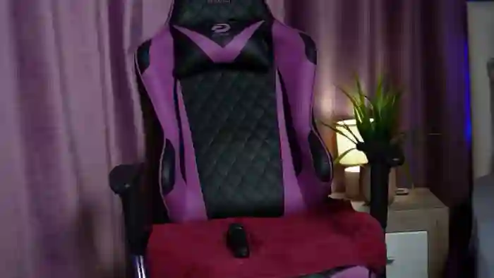 2025/02/24/mfc-rachelrave-05-52-50