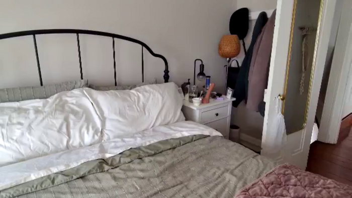 Lena_bee