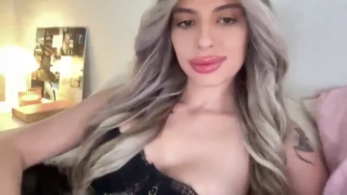 aryaaxo