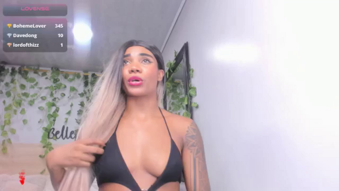 Nadiabenz_
