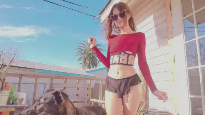 NaomiDee