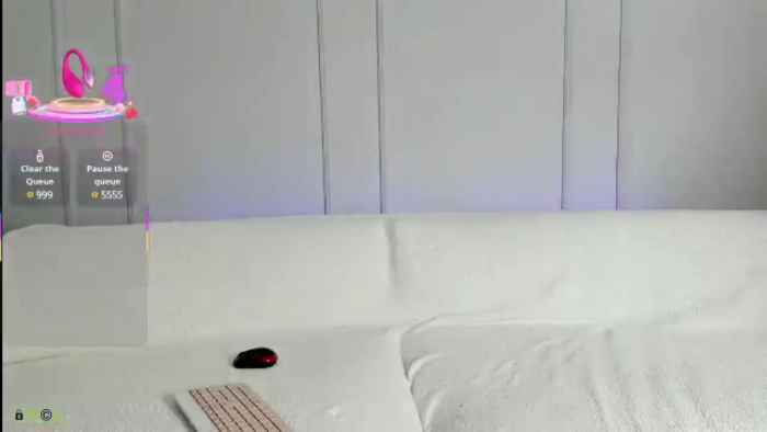 ShyEyesBlondy