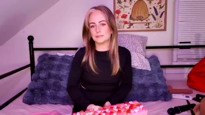 Lena_bee