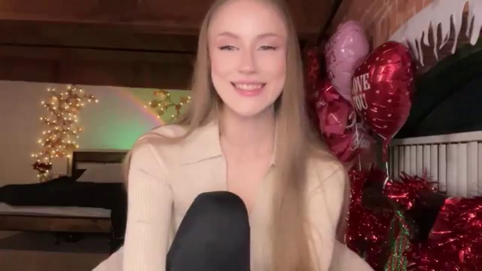 Luna_Moore1