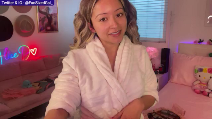 FunSizedGal