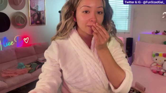 FunSizedGal