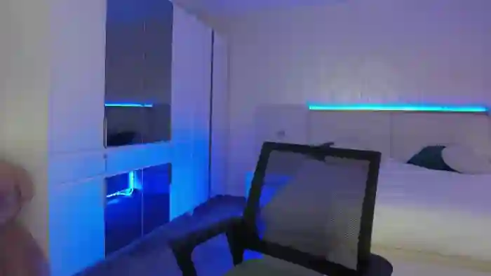 2025/03/03/mfc-blondeisback-00-11-23