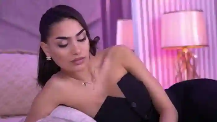 2025/03/03/mfc-justvanesa-15-41-56