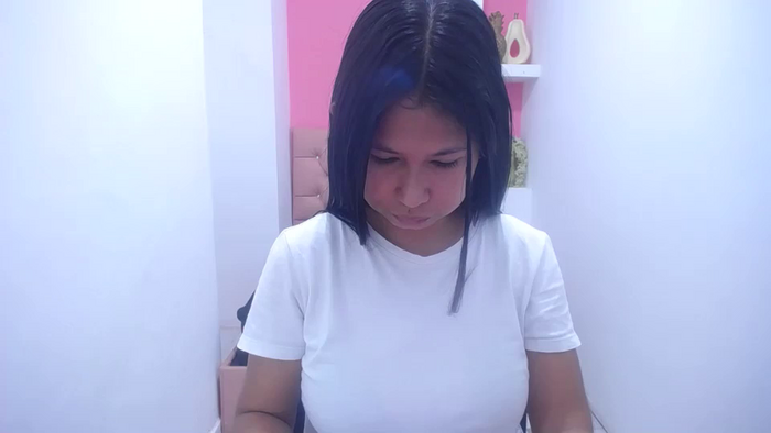 Nicolle26