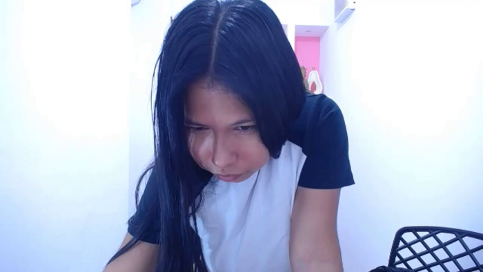 Nicolle26