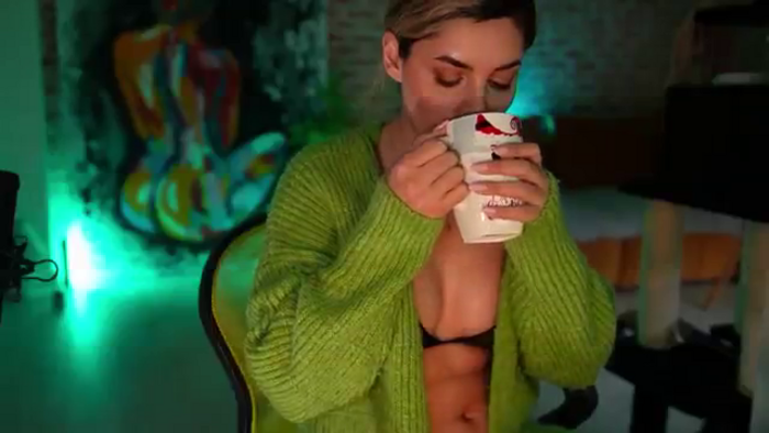 Allie_Synn