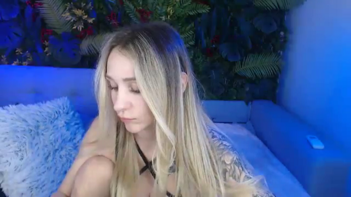 Horny_Blond