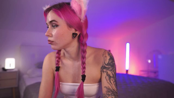 Sarah_Pink