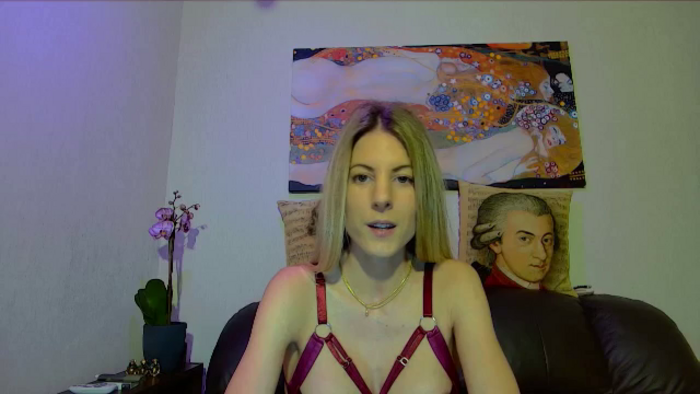 Helenadoll