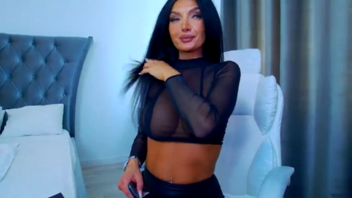 Karina_Smith