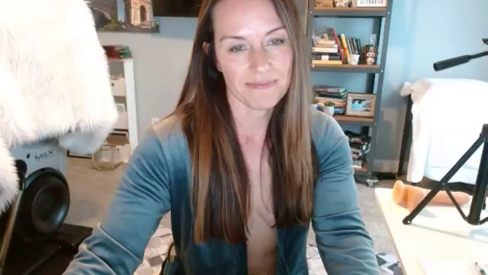 ellakane699
