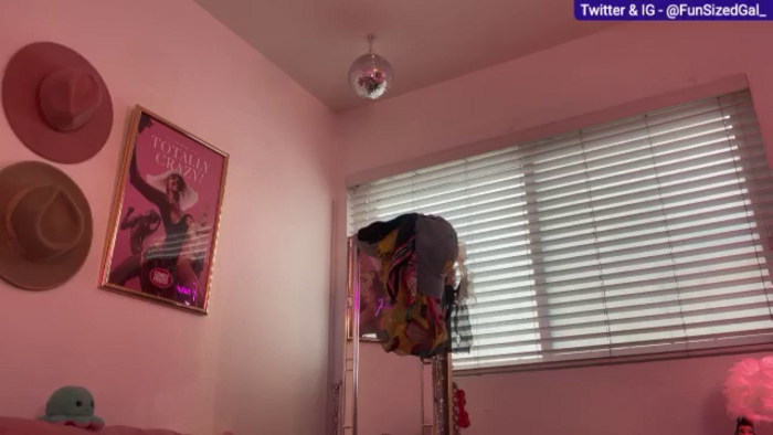 FunSizedGal