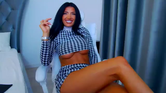 Karina_Smith